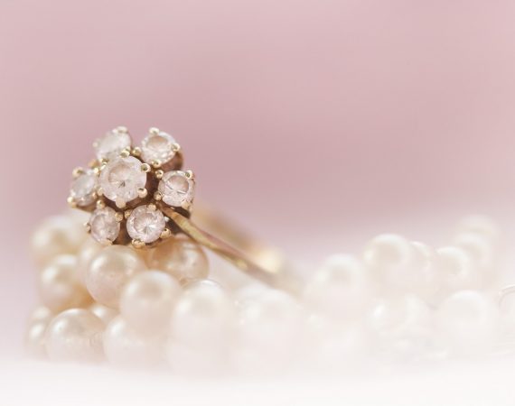 Anello e perla | Gioielleria De Vitis