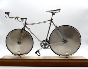 Bicicletta da corsa in miniatura in argento - Gioielleria De Vitis Sabaudia