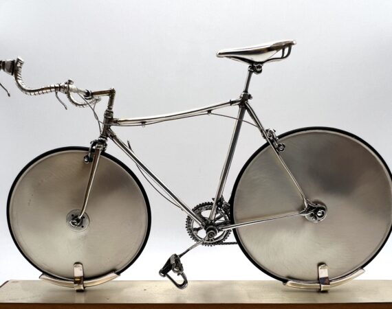 Bicicletta da corsa in miniatura in argento - Gioielleria De Vitis Sabaudia