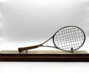 Racchetta da tennis in miniatura in argento e legno - Gioielleria De Vitis 1936 Sabaudia