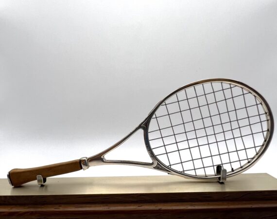 Racchetta da tennis in miniatura in argento e legno - Gioielleria De Vitis 1936 Sabaudia