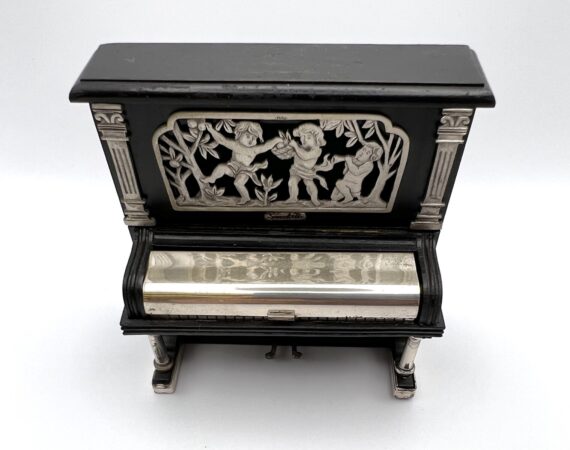 Pianoforte legno e argento Sacchetti modello in scala - Gioielleria De Vitis Sabaudia