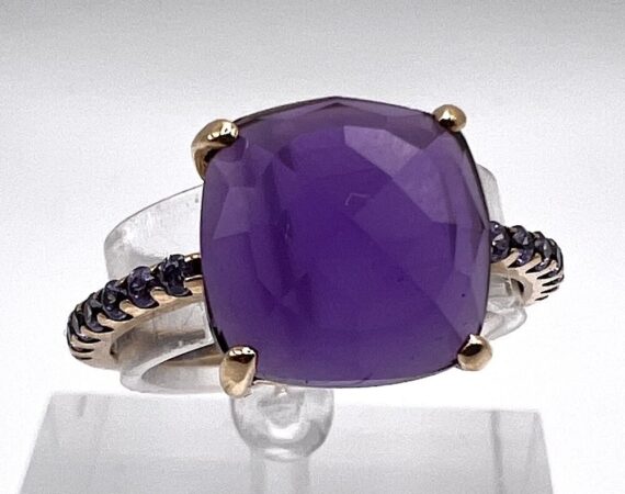 Anello in oro giallo 18 kt. modello Pomellato con quarzo viola - Gioielleria De Vitis Sabaudia