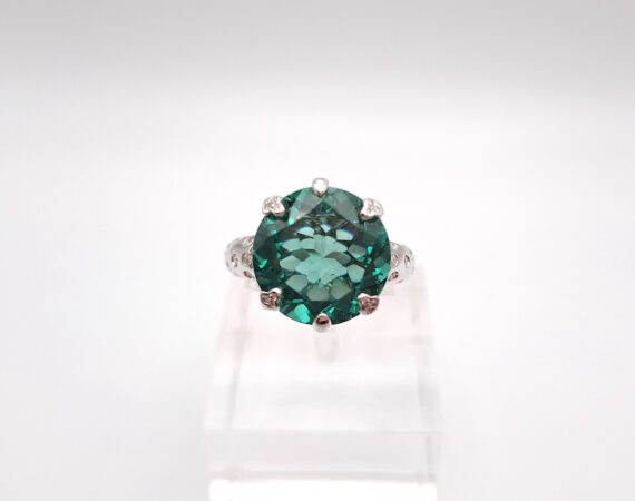 Anello in oro bianco con diamanti e ametista verde - Gioielleria De Vitis Sabaudia
