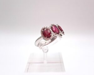 Anello in oro bianco diamanti e rubini - Gioielleria De Vitis Sabaudia
