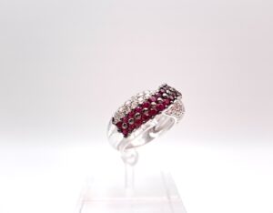 Anello in oro bianco diamanti e rubini - Gioielleria De Vitis Sabaudia