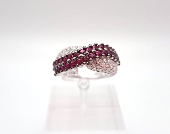 Anello in oro bianco diamanti e rubini - Gioielleria De Vitis Sabaudia d