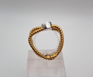 Anello in oro giallo e oro bianco e diamanti K di Kuore - Gioielleria De Vitis Sabaudia