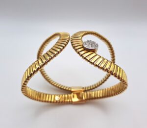 Bracciale in oro giallo e oro bianco e diamanti K di Kuore - Gioielleria De Vitis Sabaudia