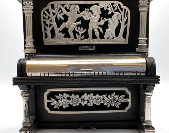 Pianoforte legno e argento Sacchetti modello in scala - Gioielleria De Vitis Sabaudia