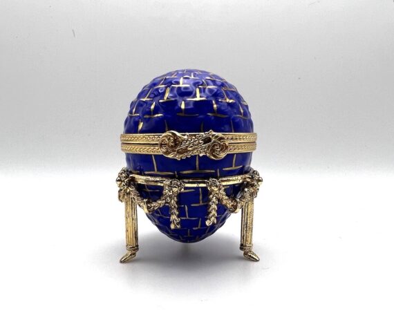 Uovo Fabergé in smalto con orologio e supporto - Gioielleria De Vitis Sabaudia - dettaglio aperto