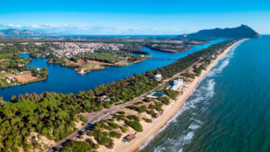 veduta aerea di Sabaudia delle dune del mare e del Circeo - foto Latium Experience sito