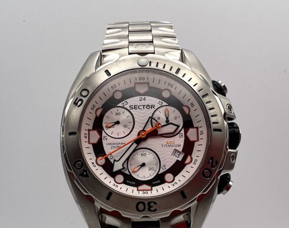 Sector Diver 600 vintage crono in titanio serie limitata - Gioielleria De Vitis Sabaudia anteprimma