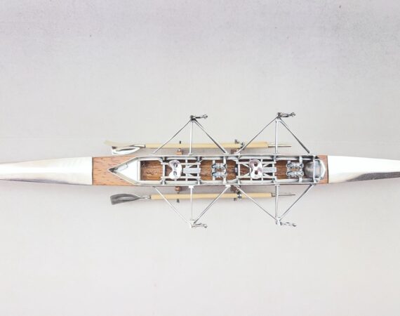 Canoa Sacchetti miniatura in argento e legno - Gioielleria De Vitis Sabaudia Canoa Sacchetti miniatura in argento e legno - Gioielleria De Vitis Sabaudia