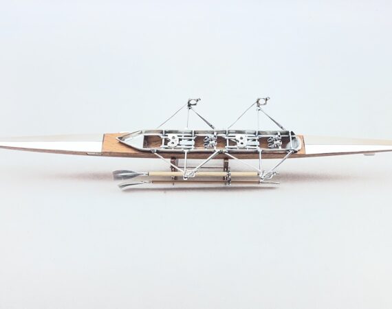 Canoa Sacchetti miniatura in argento e legno - Gioielleria De Vitis Sabaudia Canoa Sacchetti miniatura in argento e legno - Gioielleria De Vitis Sabaudia