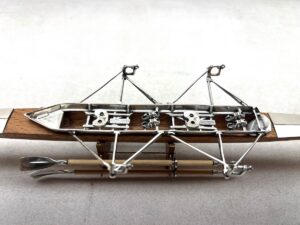 Canoa Sacchetti miniatura in argento e legno - Gioielleria De Vitis Sabaudia Canoa Sacchetti miniatura in argento e legno - Gioielleria De Vitis Sabaudia